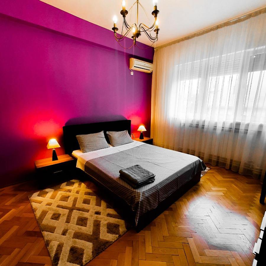City Center Apartment Bucarest Esterno foto